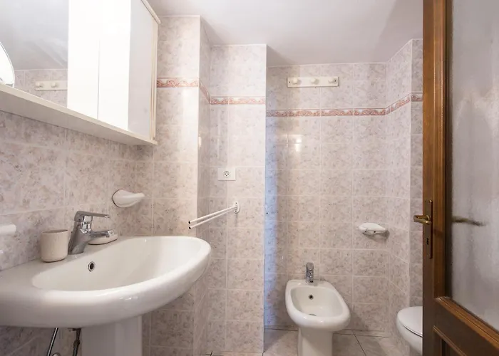 Oliviers -agreable 2 Pieces Dans Maison Bourgeoise Apartment *