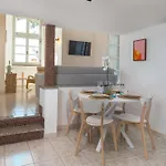 Oliviers -agreable 2 Pieces Dans Maison Bourgeoise * 멍똥
