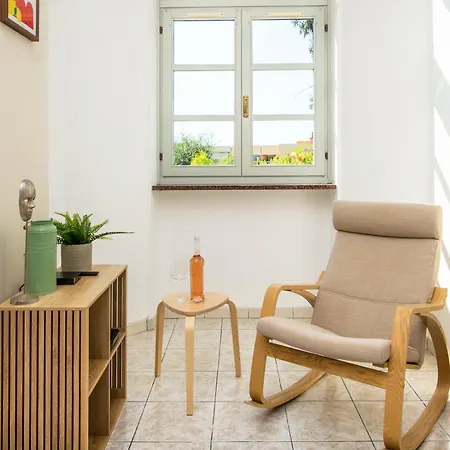 Oliviers -agreable 2 Pieces Dans Maison Bourgeoise مينتون