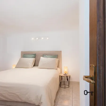 Oliviers -agreable 2 Pieces Dans Maison Bourgeoise Апартаменты